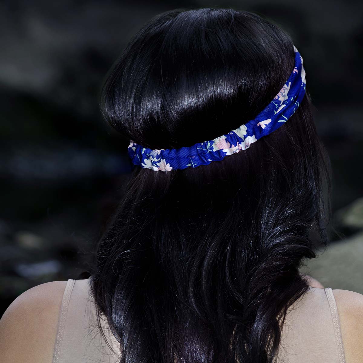 Bandeau Torsadé en Satin Fleuri Lindsay Bleu