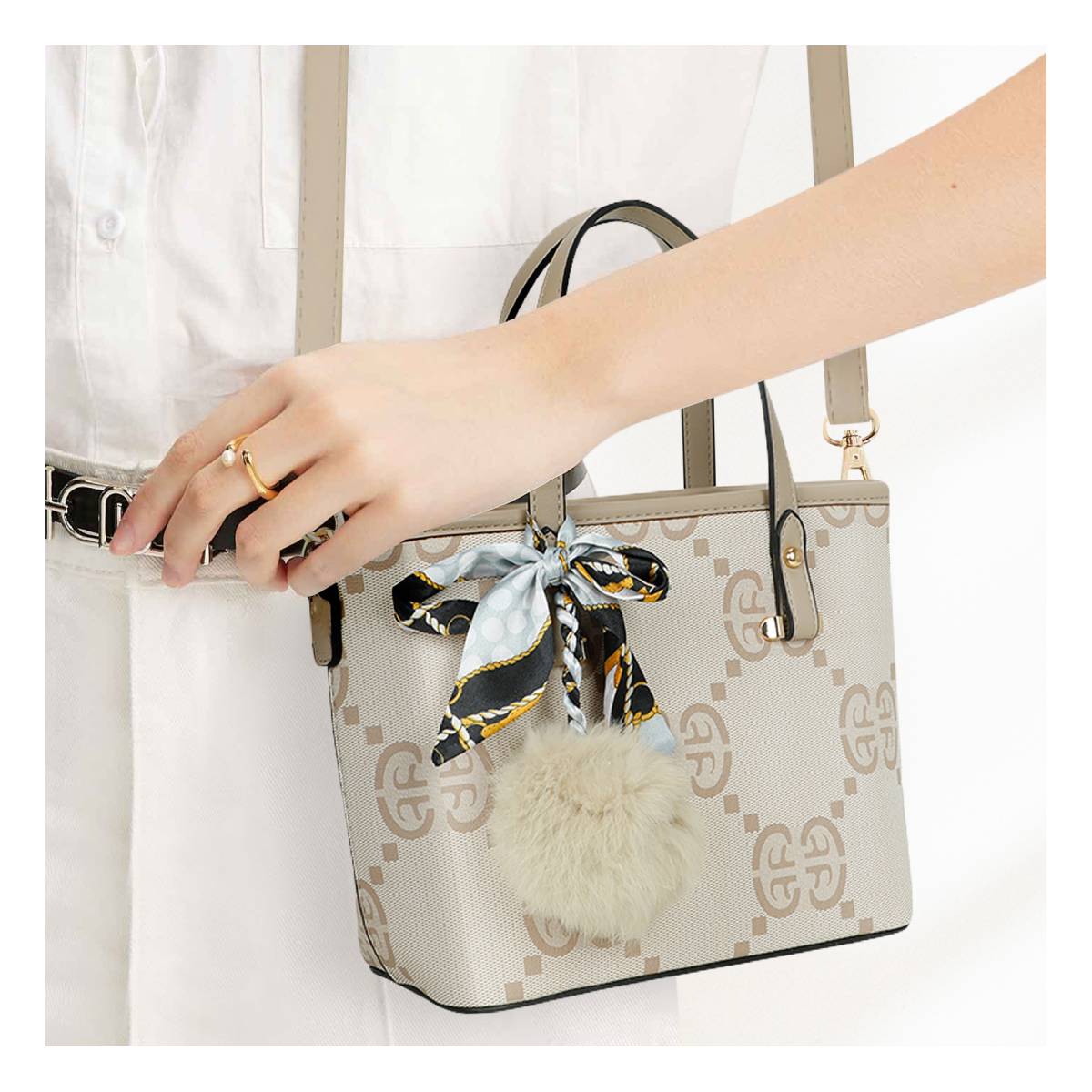 Sac Cabas Imprimé Monogramme à Pompom et Foulard Palmer Taupe