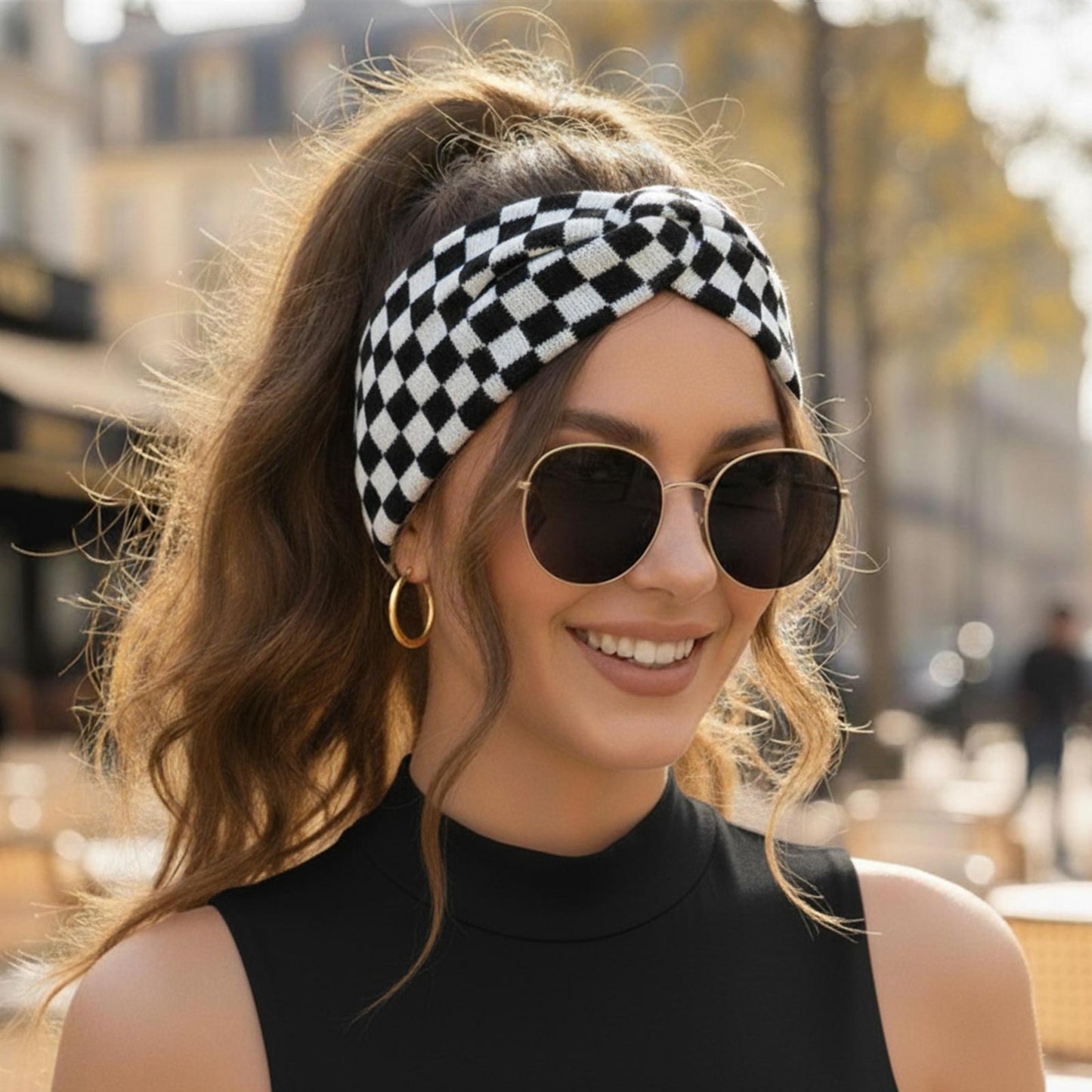 Bandeau Croisé Wendy en Maille Jacquard à Carreaux Noir et Blanc