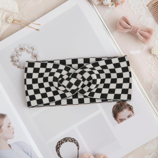 Bandeau Croisé Wendy en Maille Jacquard à Carreaux Noir et Blanc