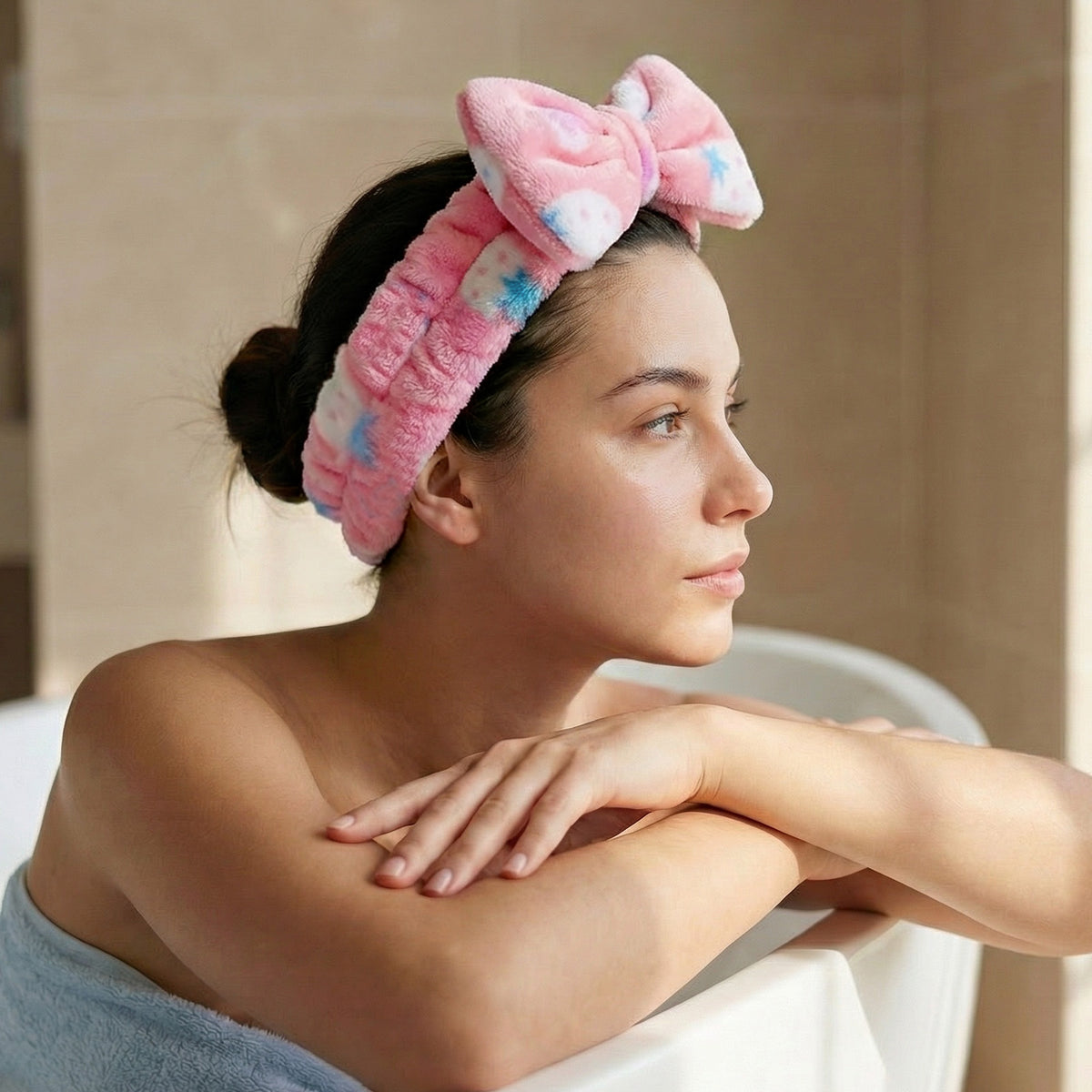Bandeau Spa Fraise Sweet Berry en Polaire Rose