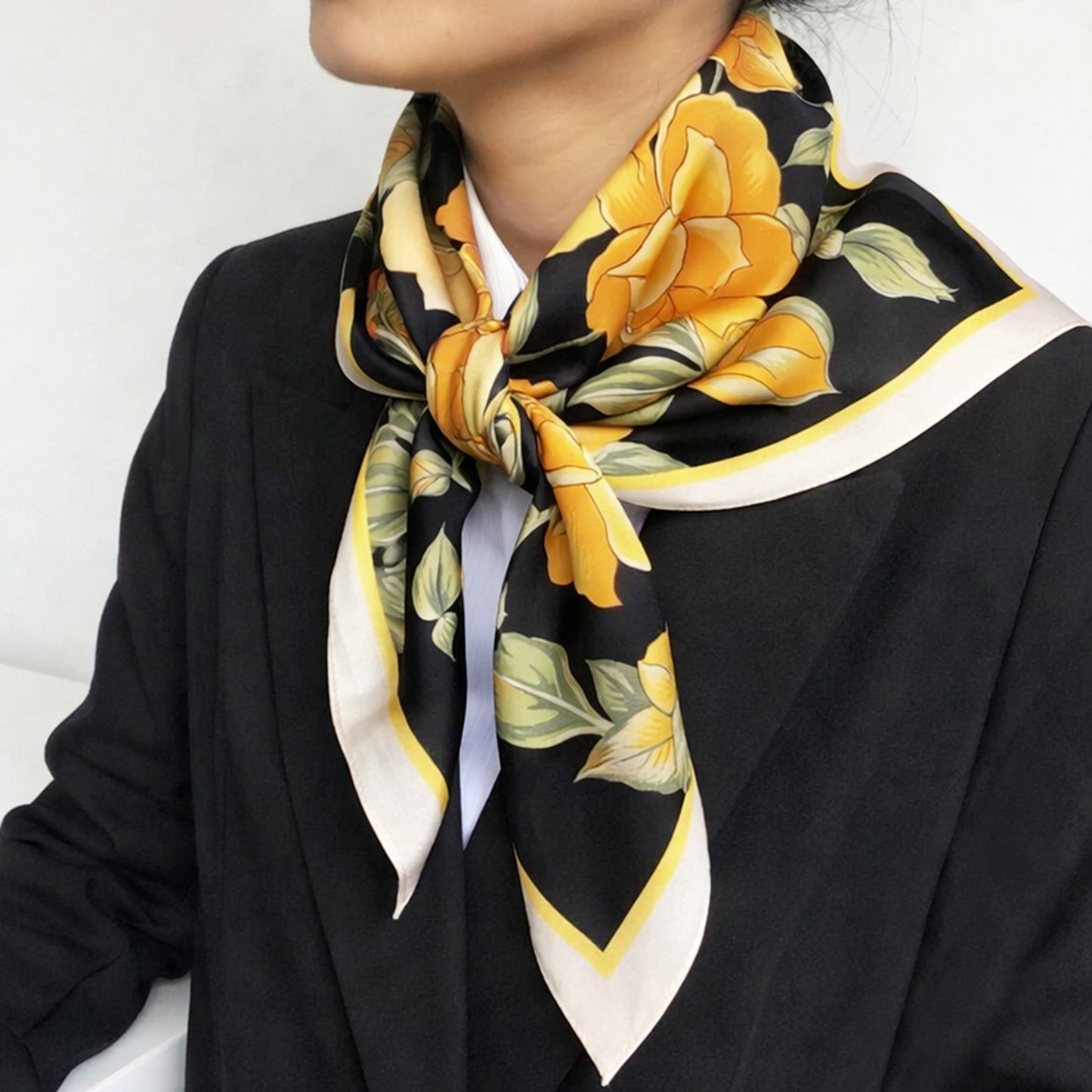 Foulard carré toucher soie Rudbeckia - 90 x 90 cm