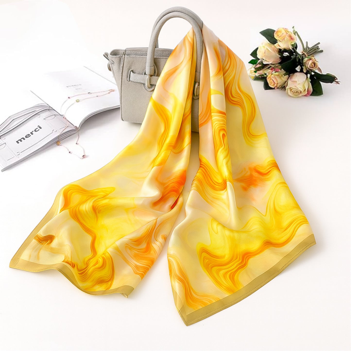 Foulard carré toucher soie Tourbillon d'ocre 70x70cm
