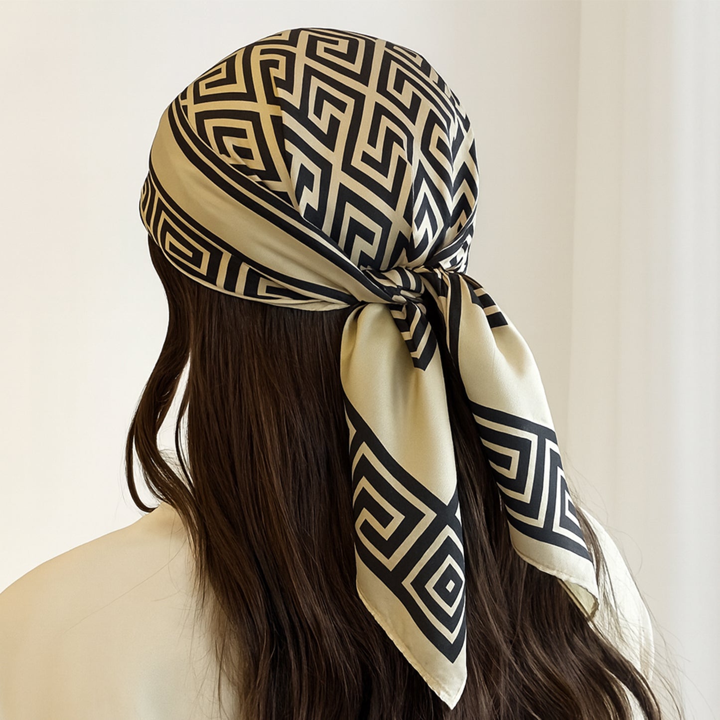Foulard carré toucher soie White Santorini 70x70cm
