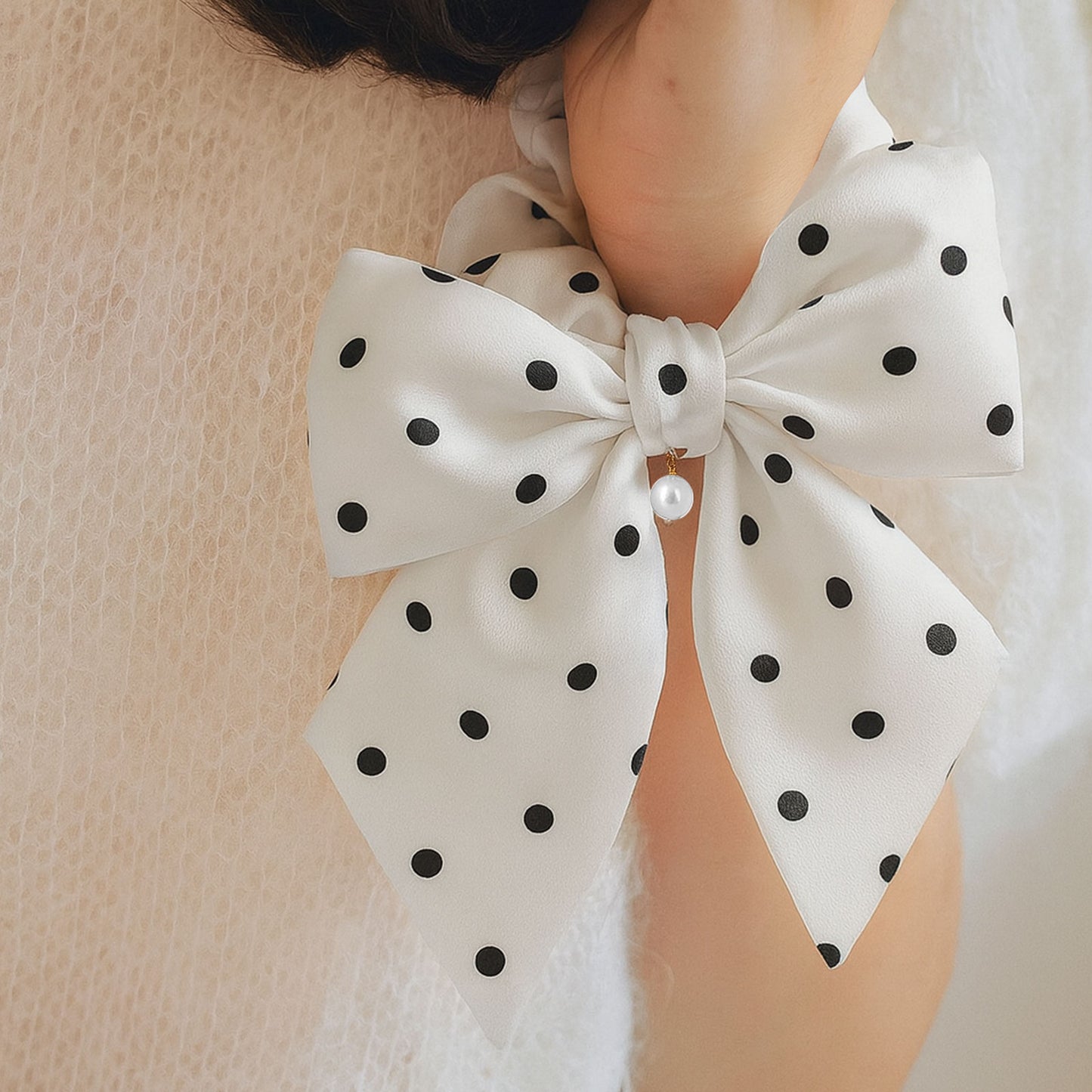 Chouchou Foulard Maylea à Noeud Blanc à Pois