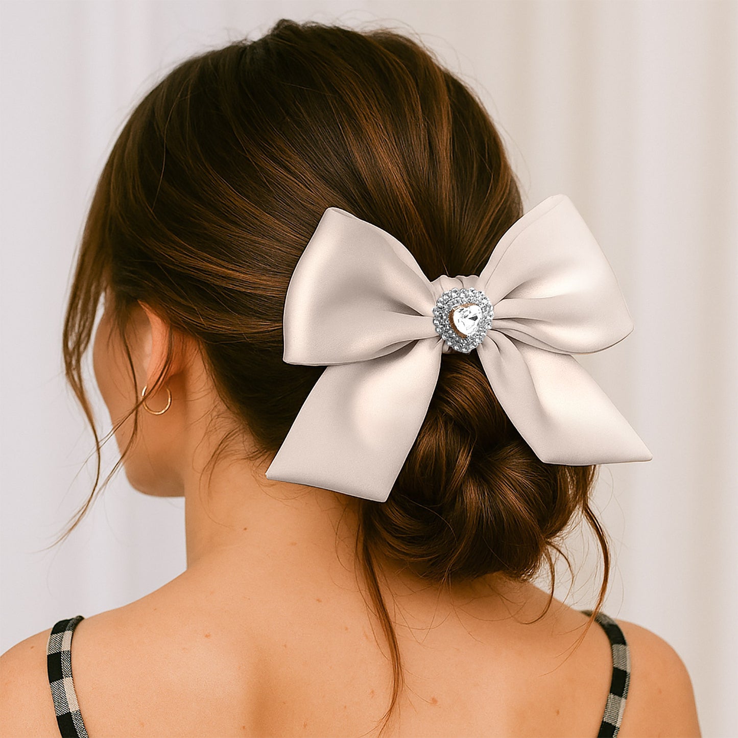 Chouchou en Satin Papillon avec Strass Harper Beige