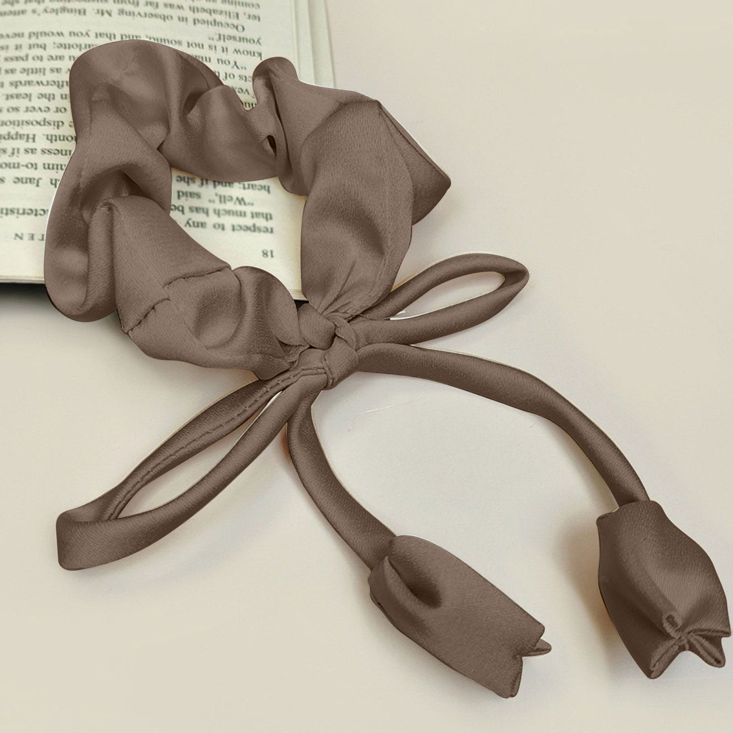 Chouchou en Satin à Fleurs Tombantes Allegra Kaki