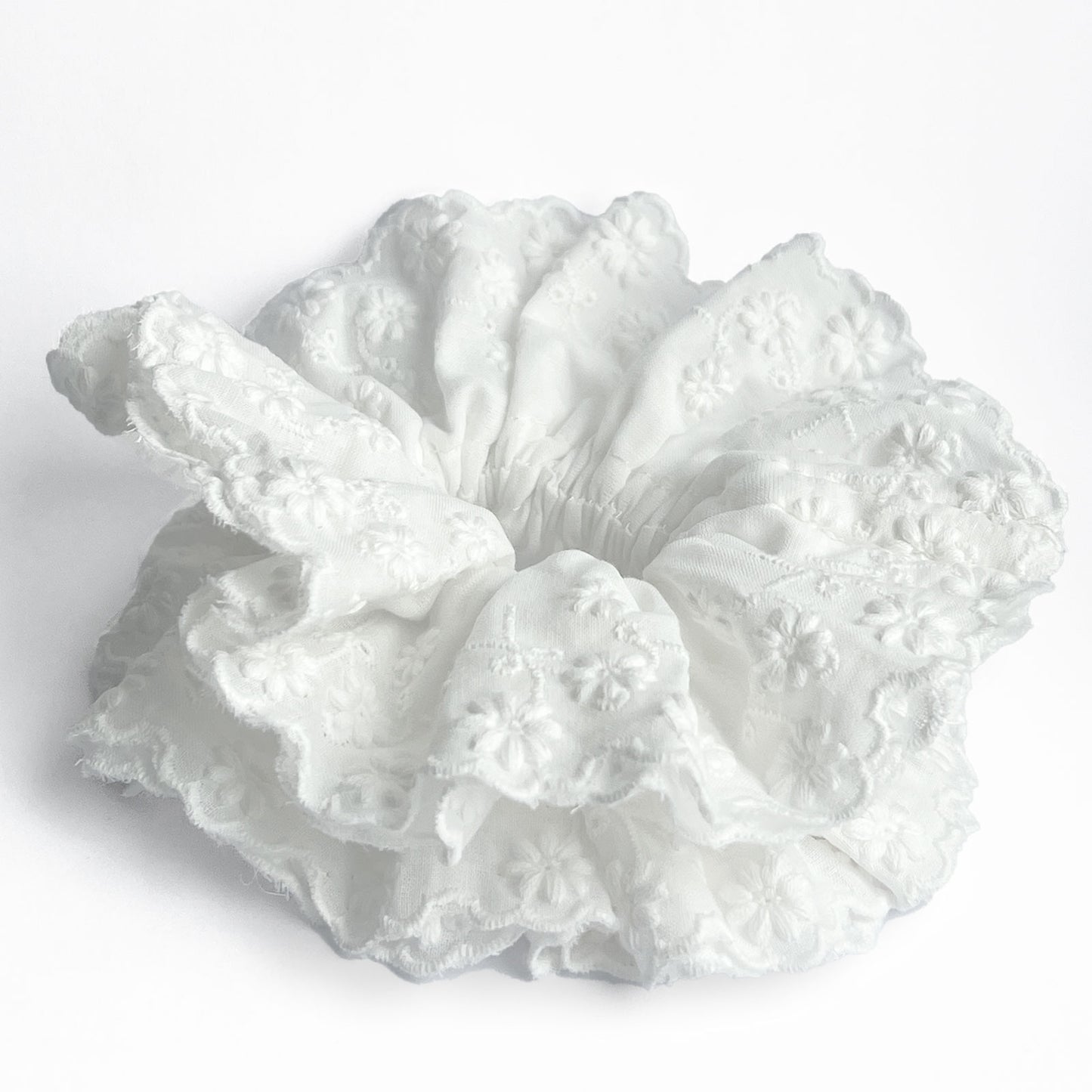 Chouchou en Tissu Brodé Blanc