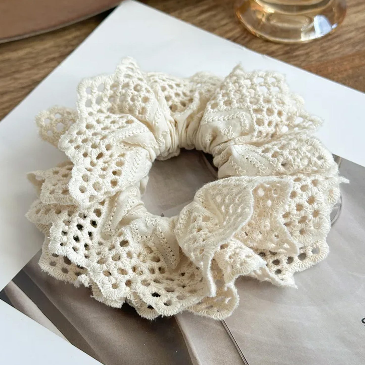 Chouchou en Dentelle Brodée Rosemarie Ivoire