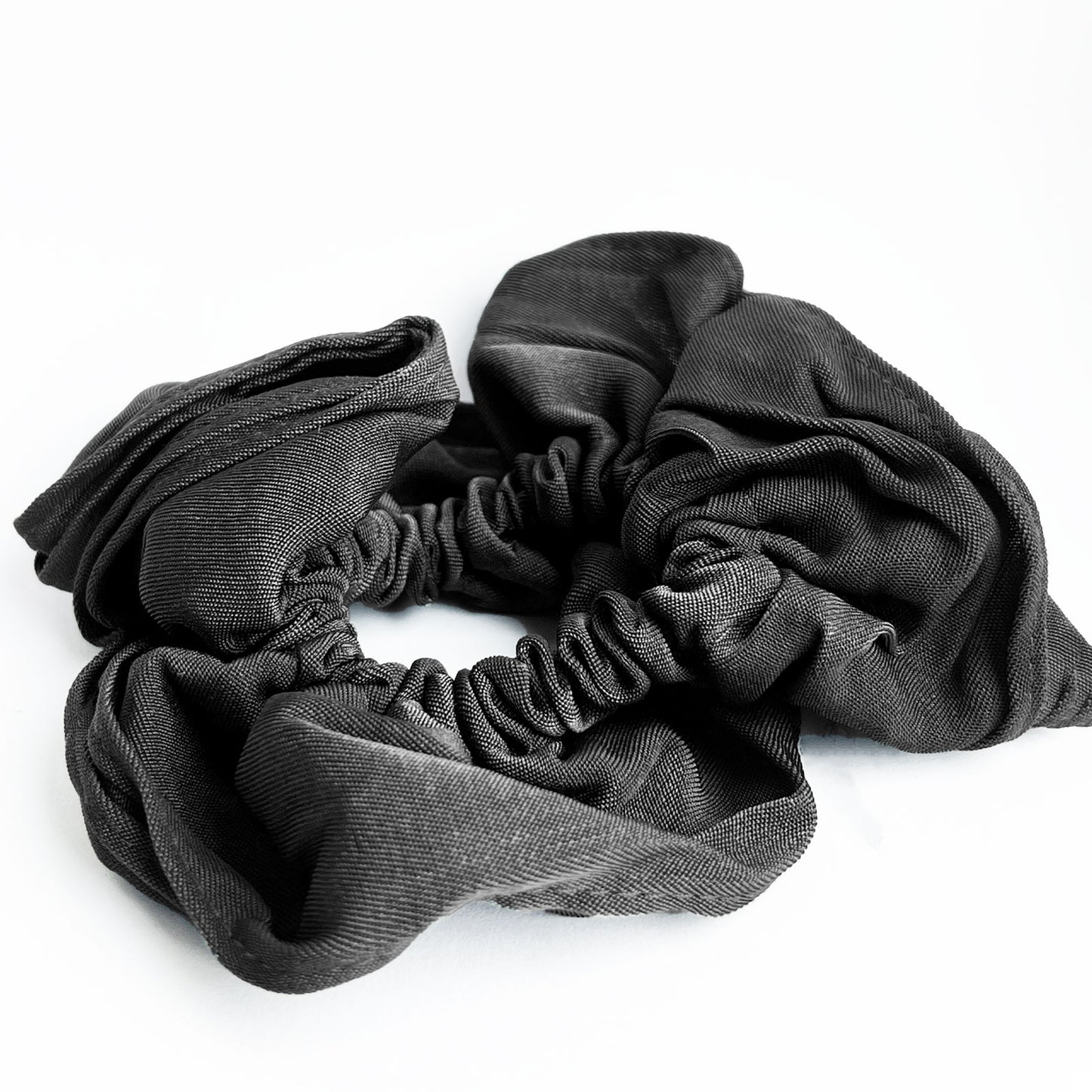 Chouchou Classique en Tissu Plissé Sage Noir