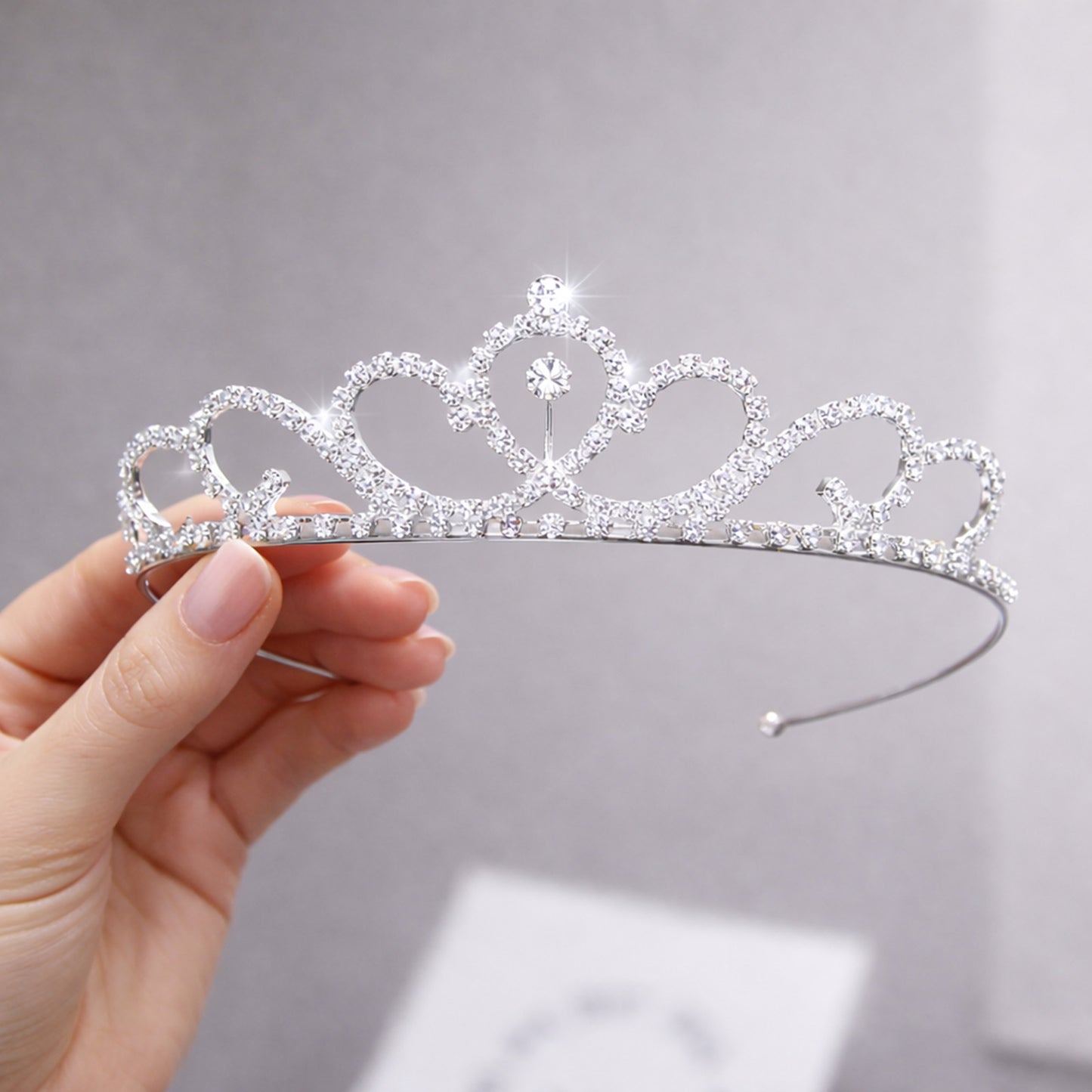 Tiare Fine Majesté Cristal en Strass aux Arabesques Délicates