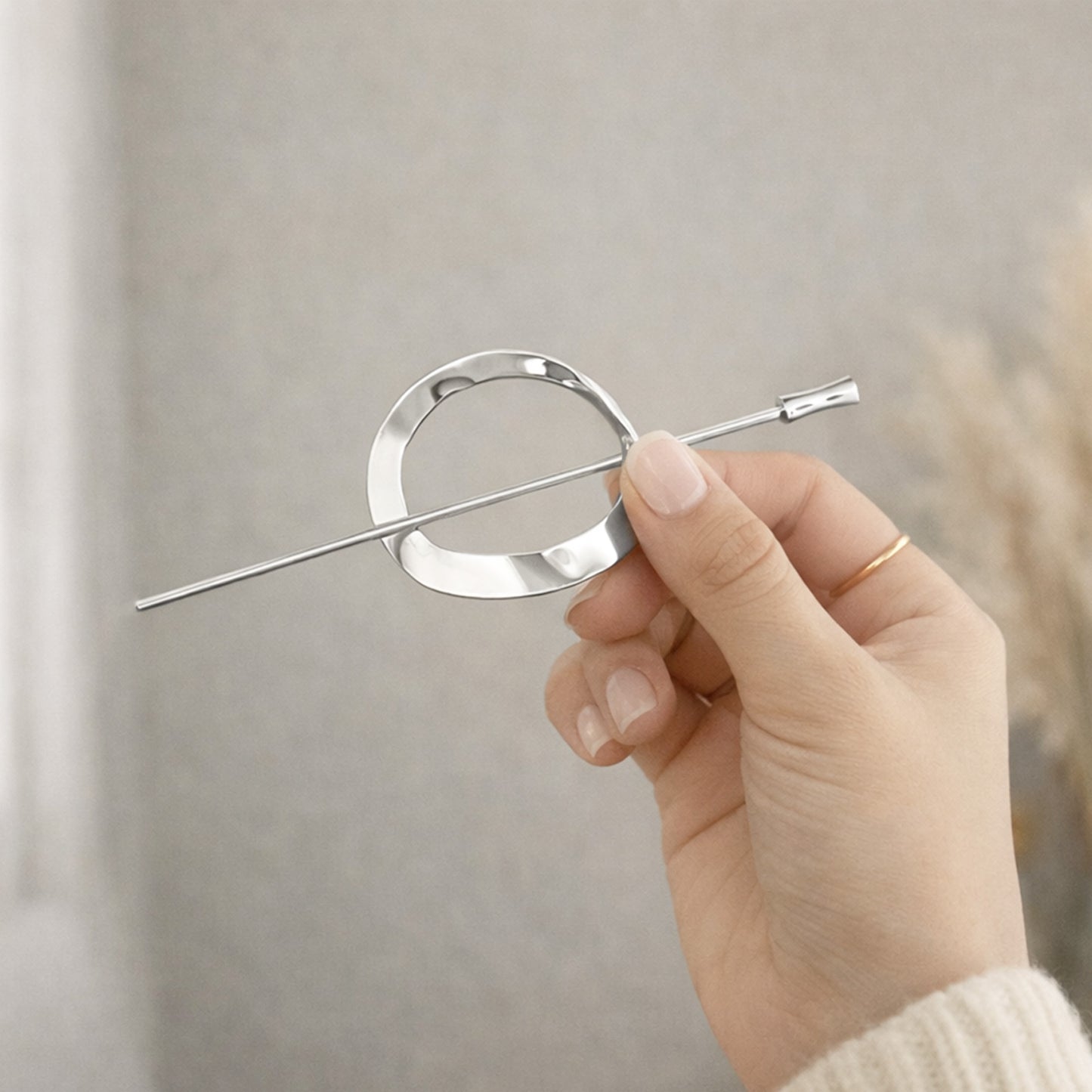 Pic à Chignon Argenté avec Anneau Minimaliste Style Japonais