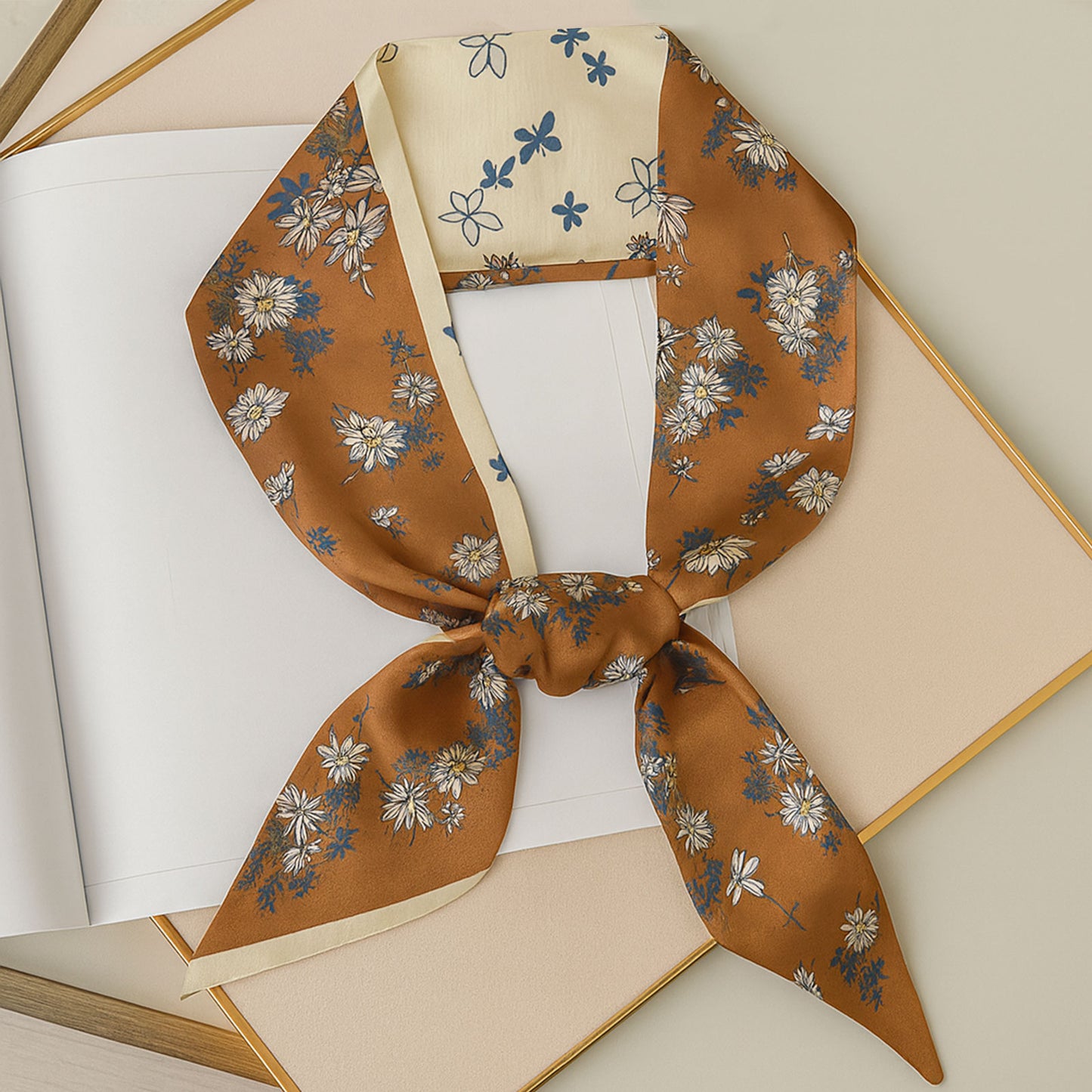 Foulard Ruban Tissage Satiné Daisy Bloom