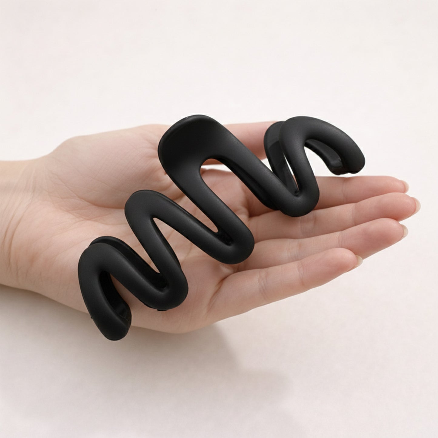 Pince Cheveux Zigzag Hallo Effet Mat Noir