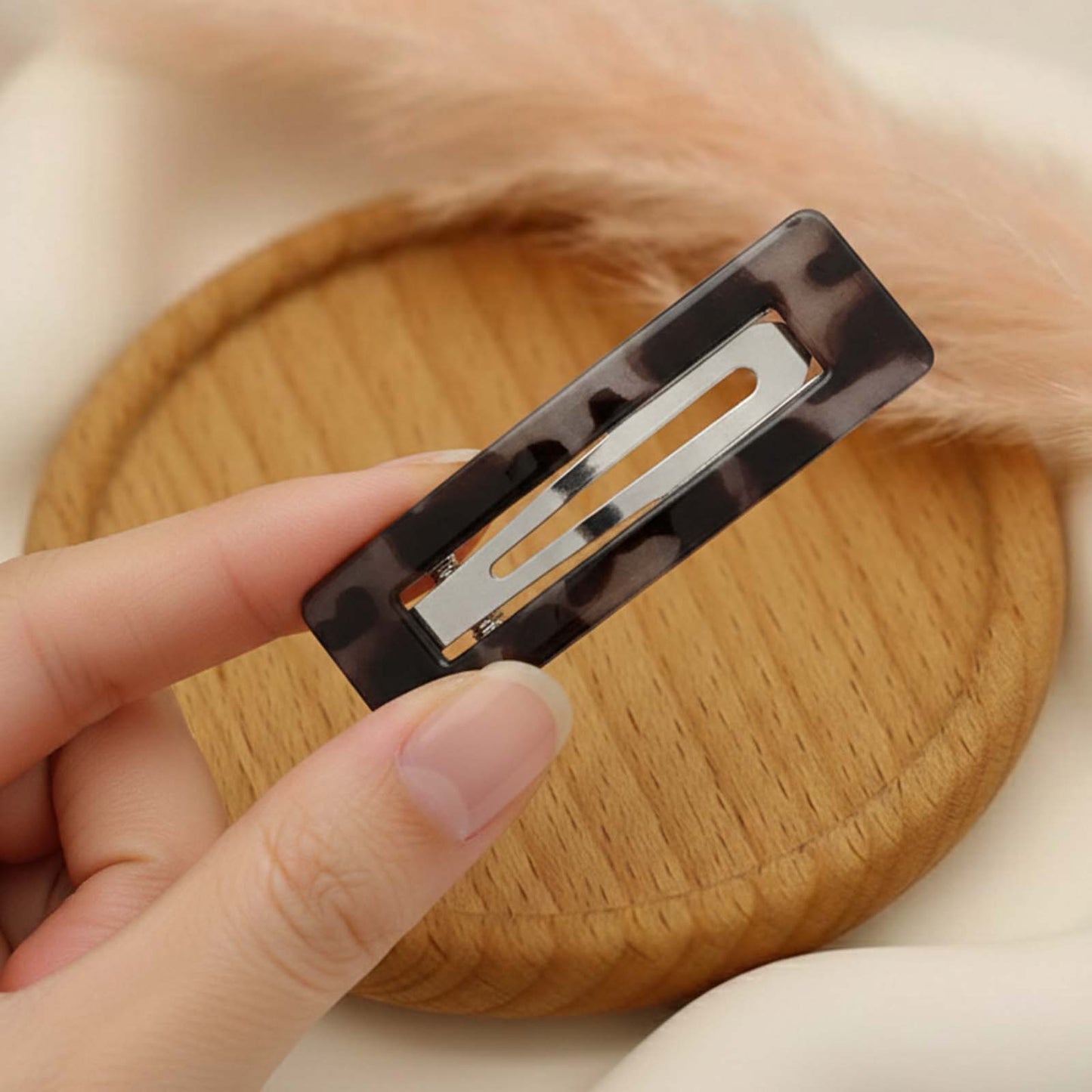 Pince Clip Rectangle Rétro Glossy Motif Écaille Teinté Gris