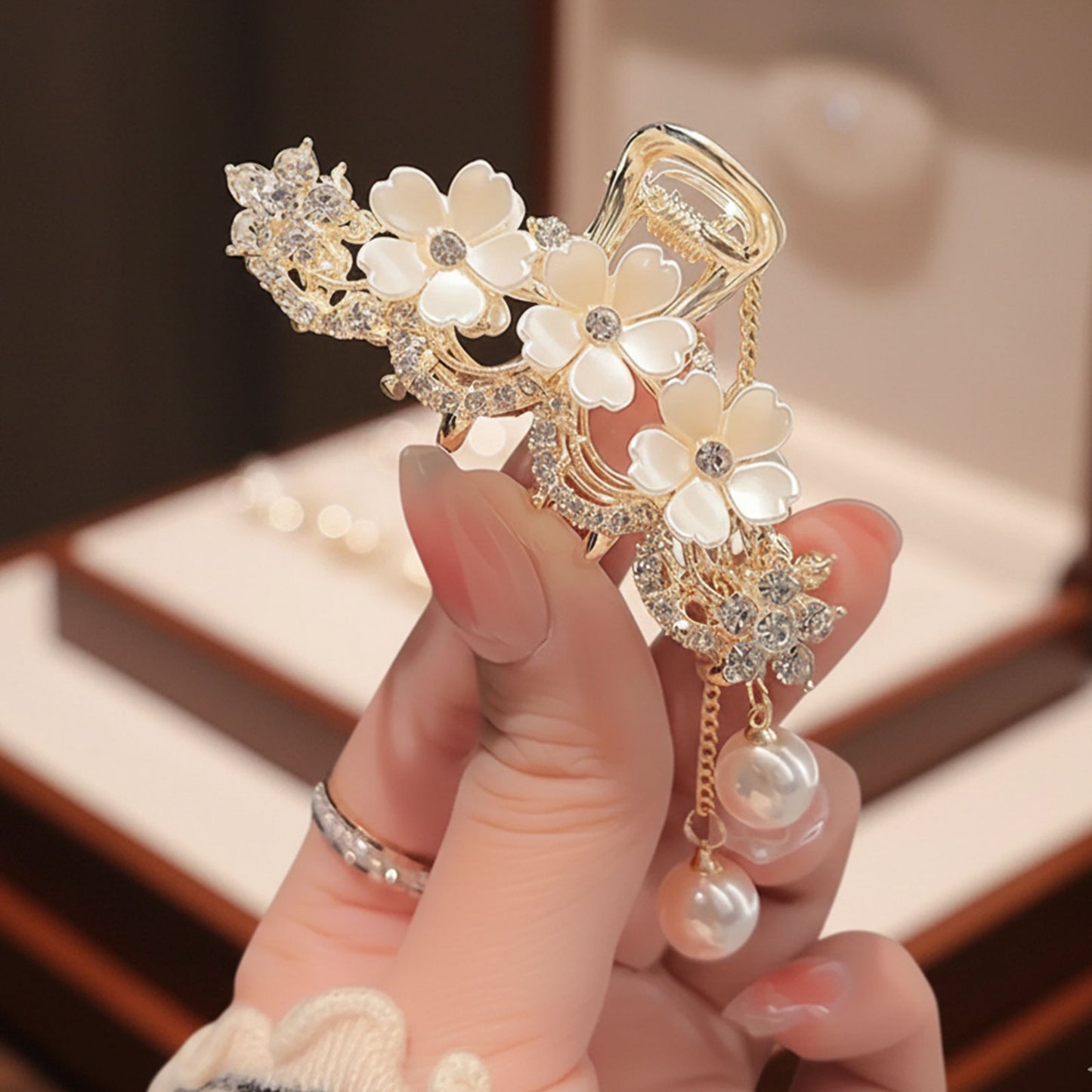 Pince Bijou Pearl Blosssom Blanc