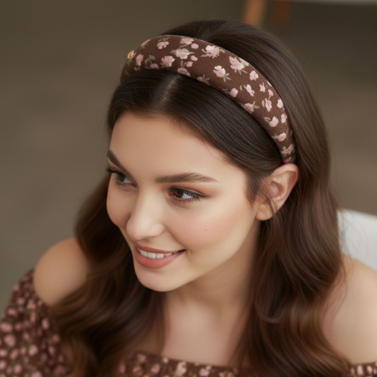 Serre-tête Large Calissa en Tissu Fleuri Marron