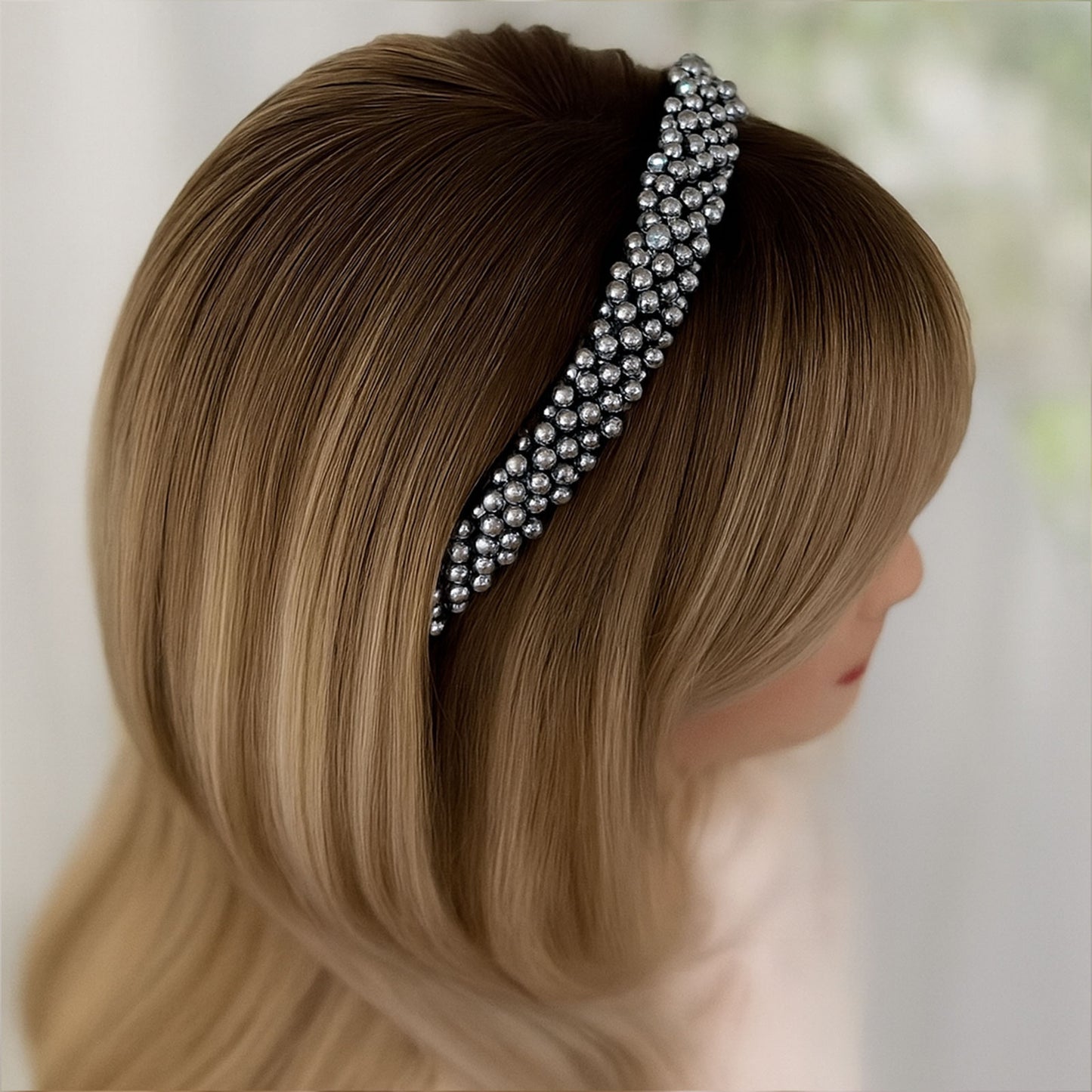 Serre-tête élégant en perles argentées