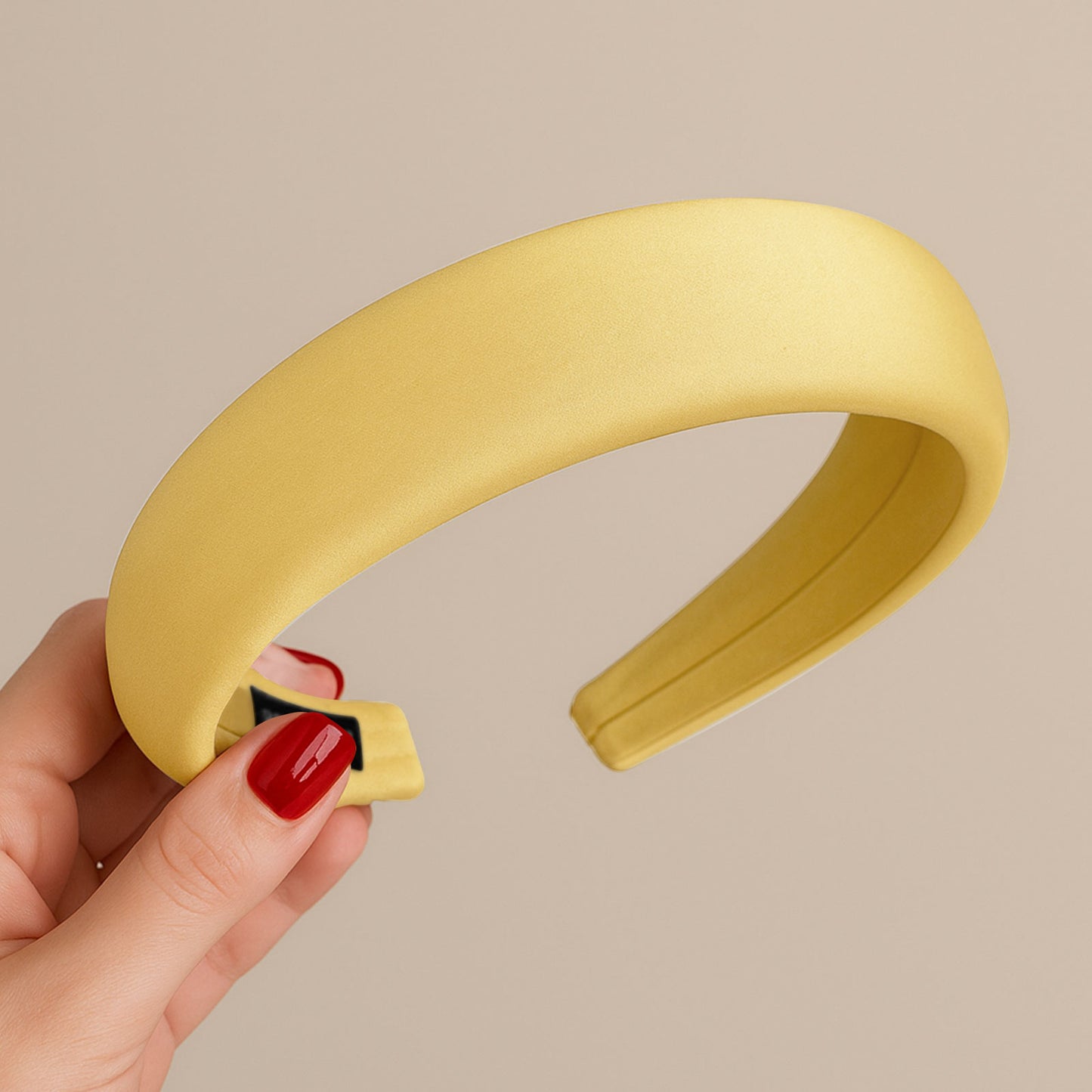 Serre-tête Large en Satin Coussiné Jaune