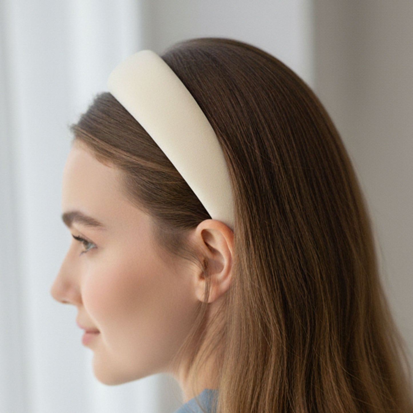 Serre-tête Large Graciella en Suédine Veloutée Blanc