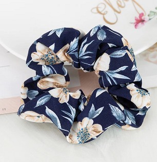 chouchou cheveux bleu fleuri femme