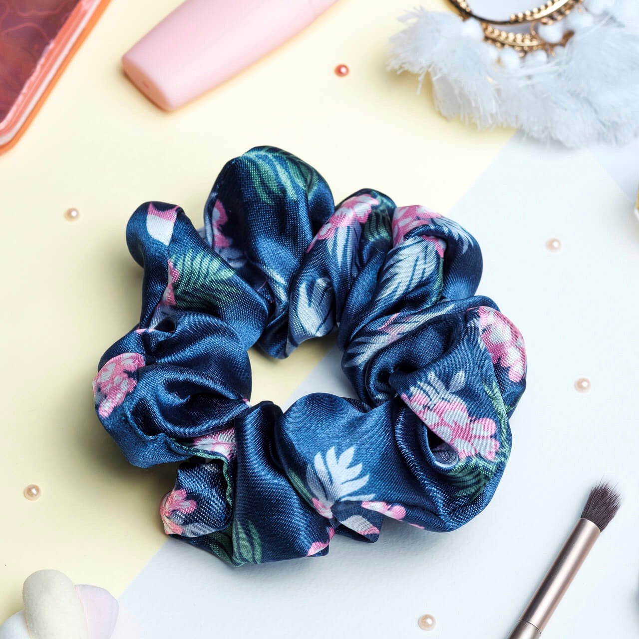 chouchou bleu flamant rose