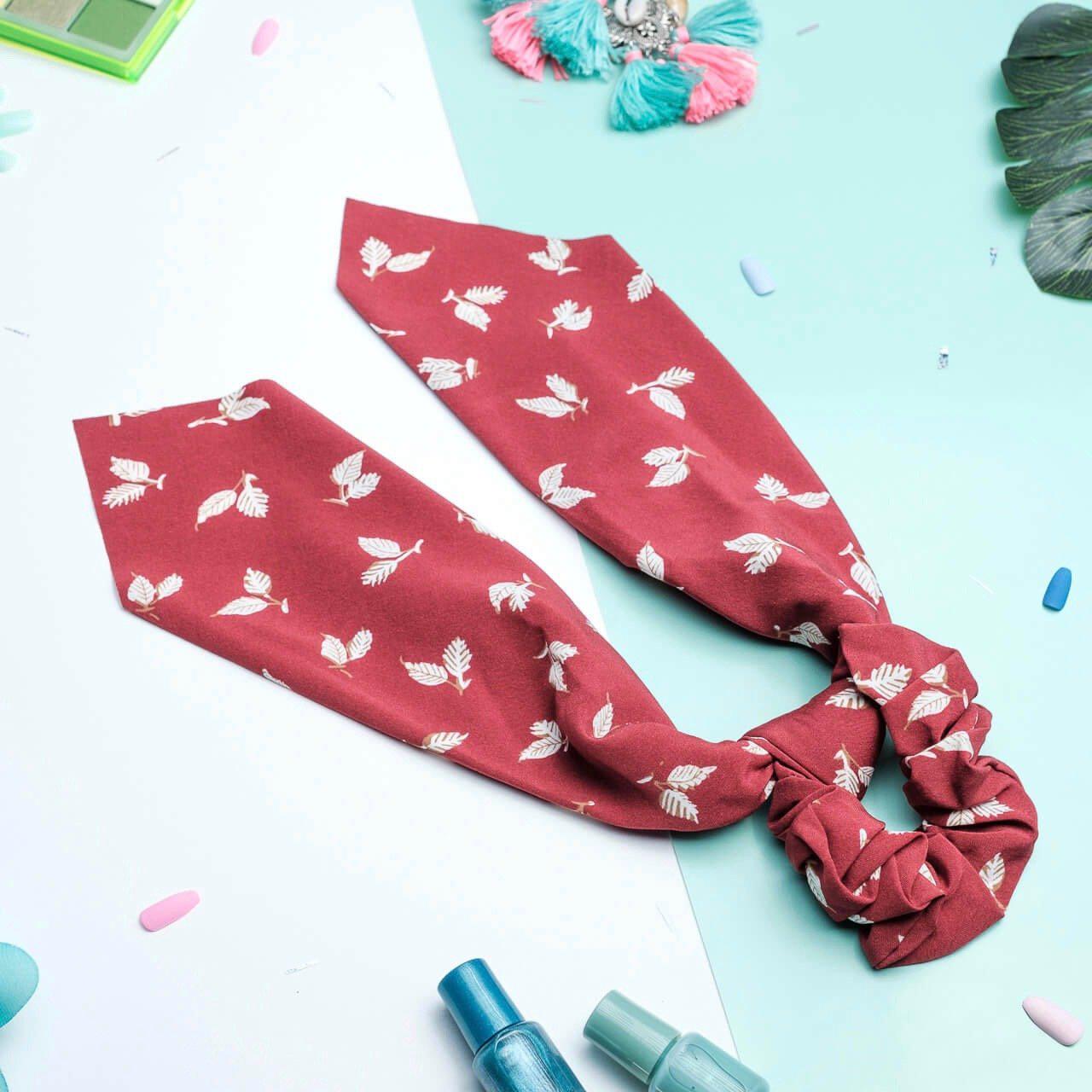 chouchou foulard rouge cheveux