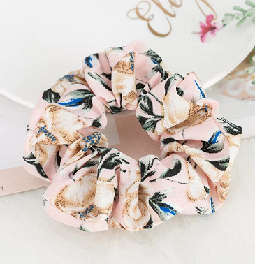 CHOUCHOU CHEVEUX ROSE FLEURI FEMME