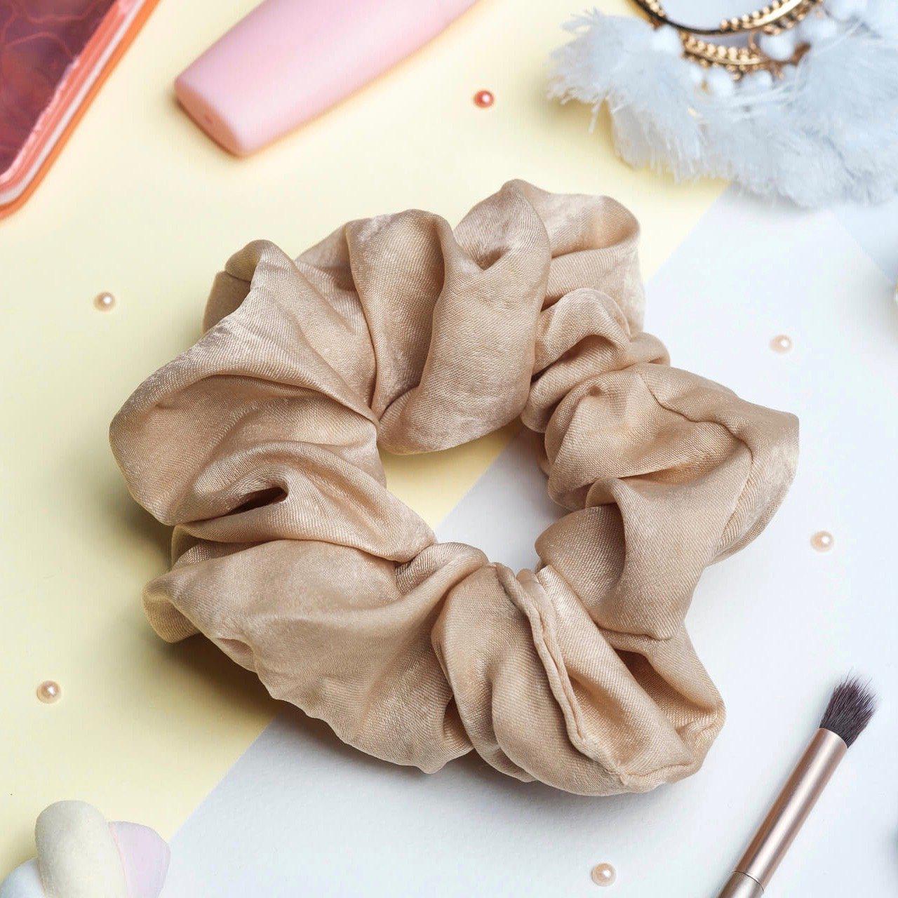 chouchou en satin beige