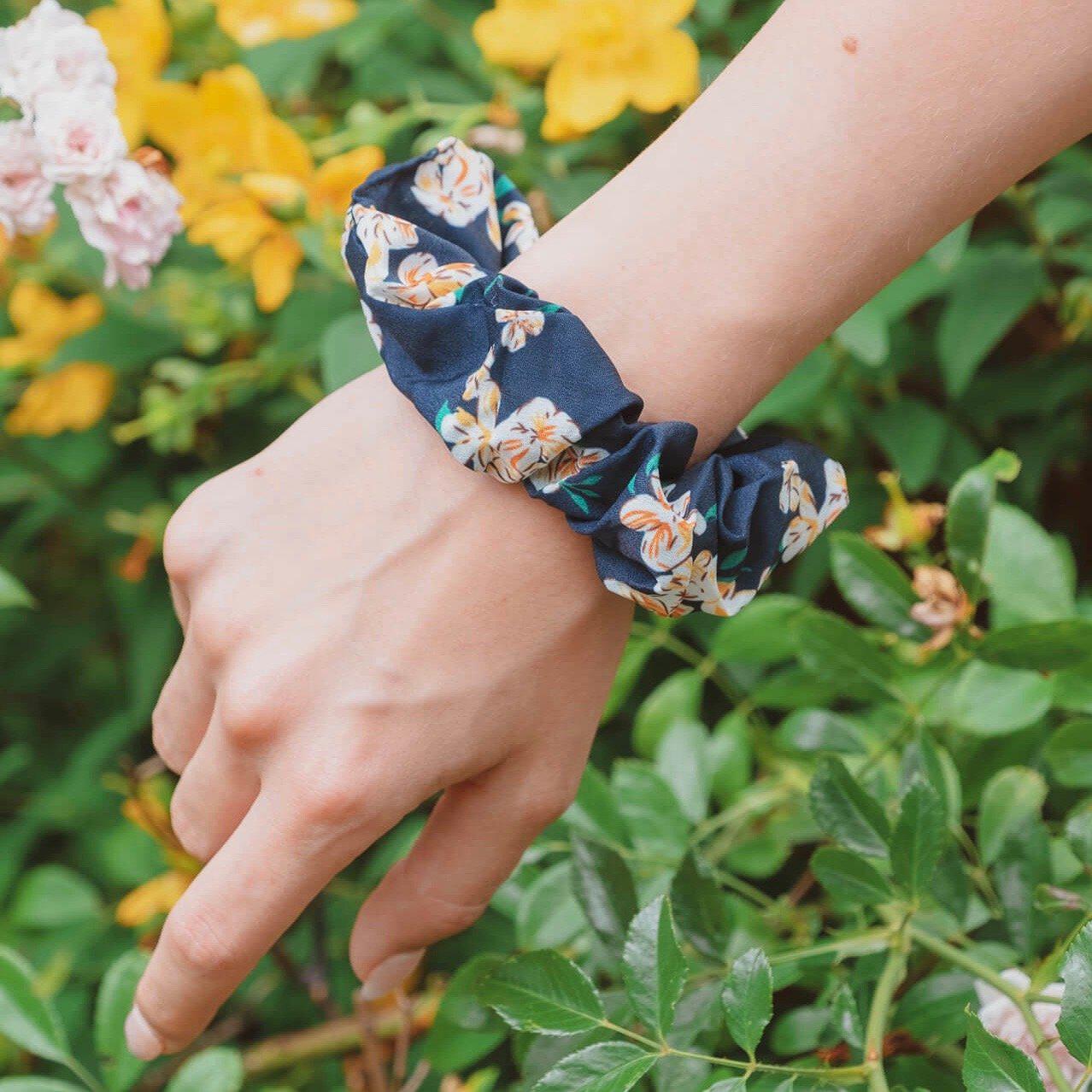 chouchou tissu fleurs
