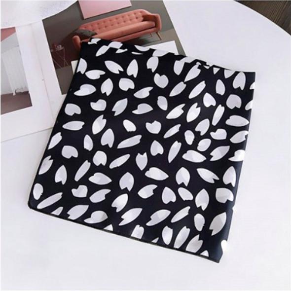 bandana noir et blanc