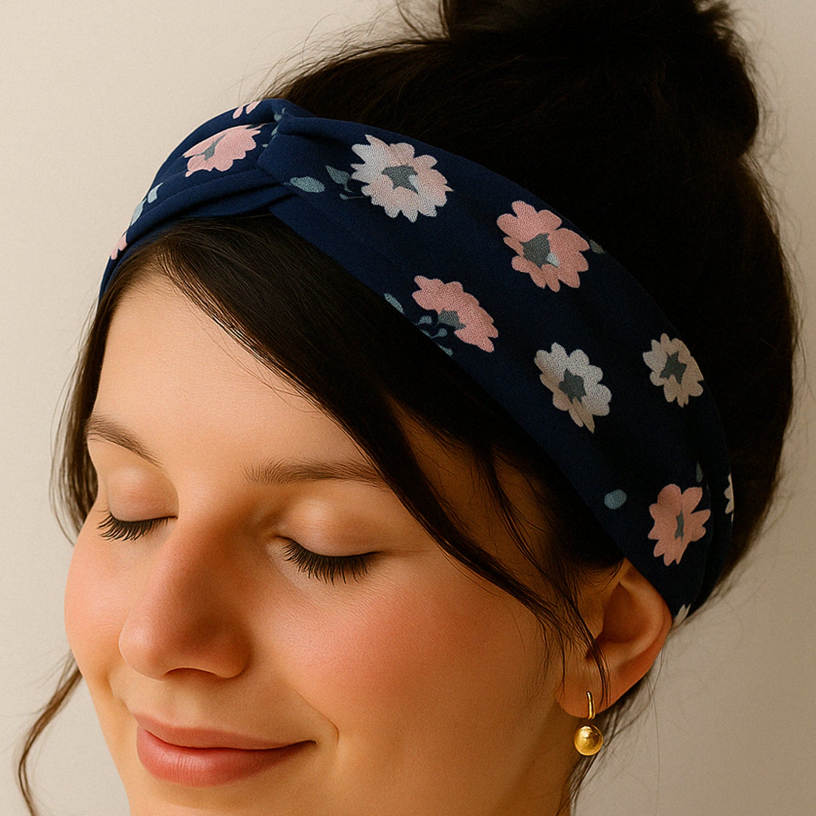 Bandeau en Satin Torsadé Fleuri Bleu