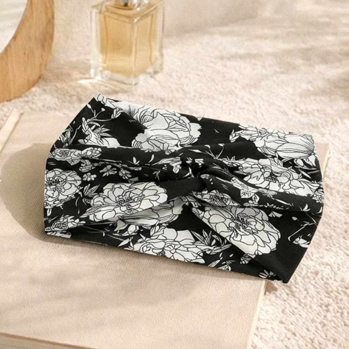 Bandeau Croisé Fleuri Maëllya Noir