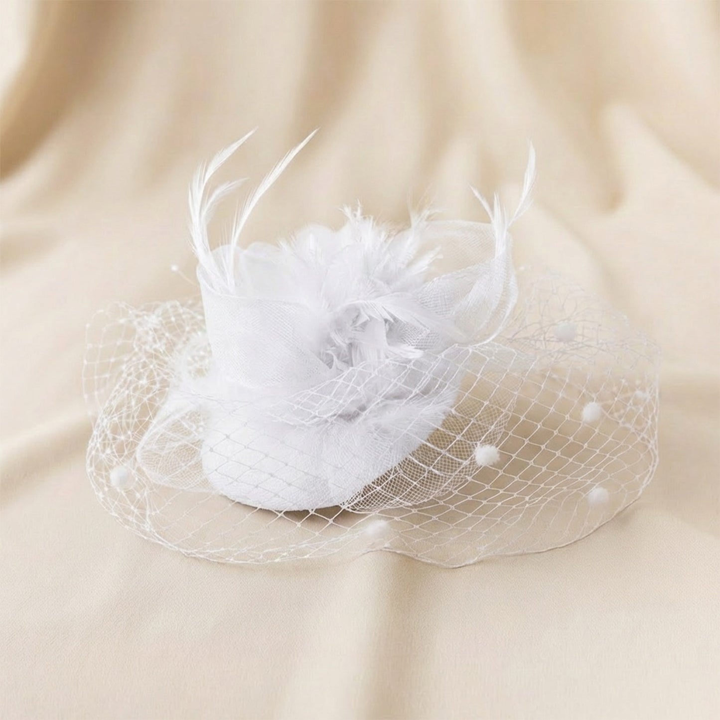 Chapeau Bibi Allure Glamour à Voilette à Pois et Fleur en Tulle Blanc