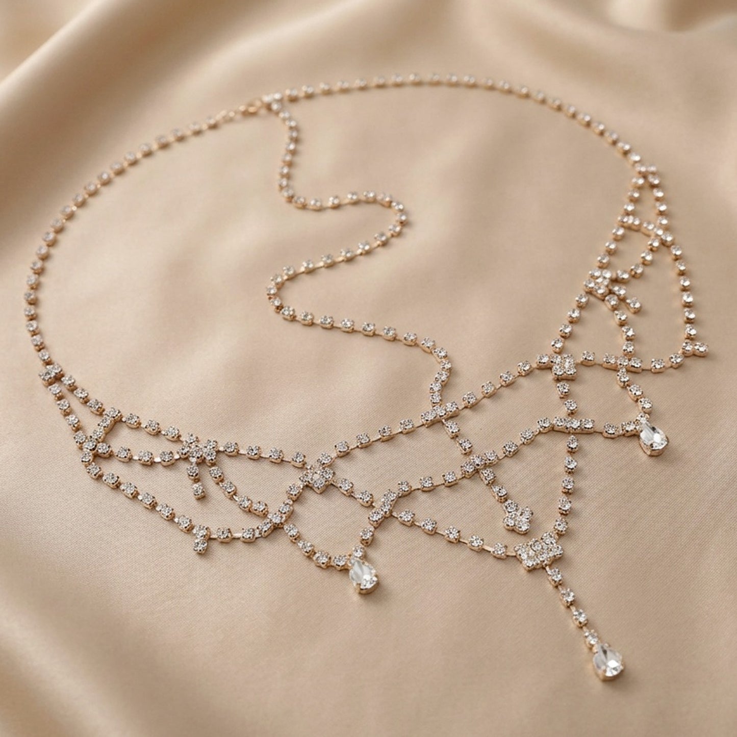 Collier de Tête Chaîne Dorée Orientale à Perles et Cristaux Brillants