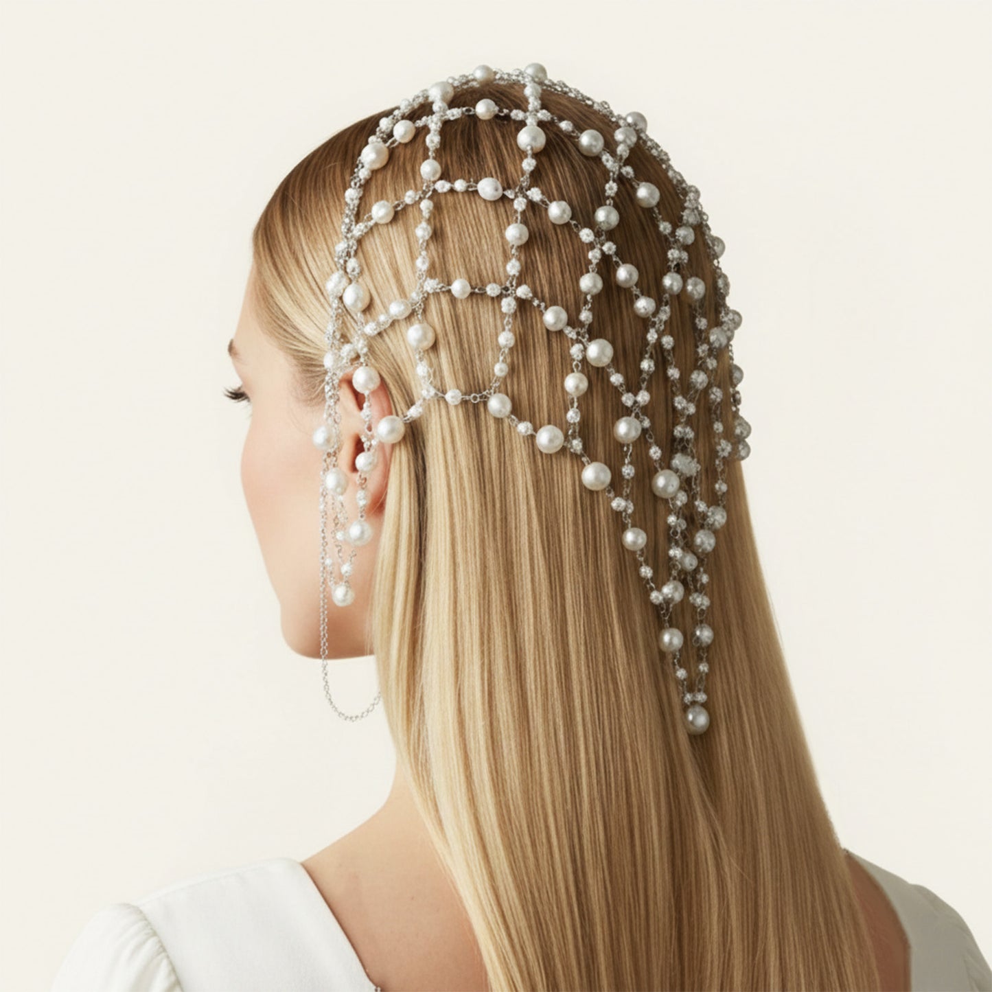 Bijou de Tête Chaîne Dorée Allure Bohème à Effet Voilage Perlé