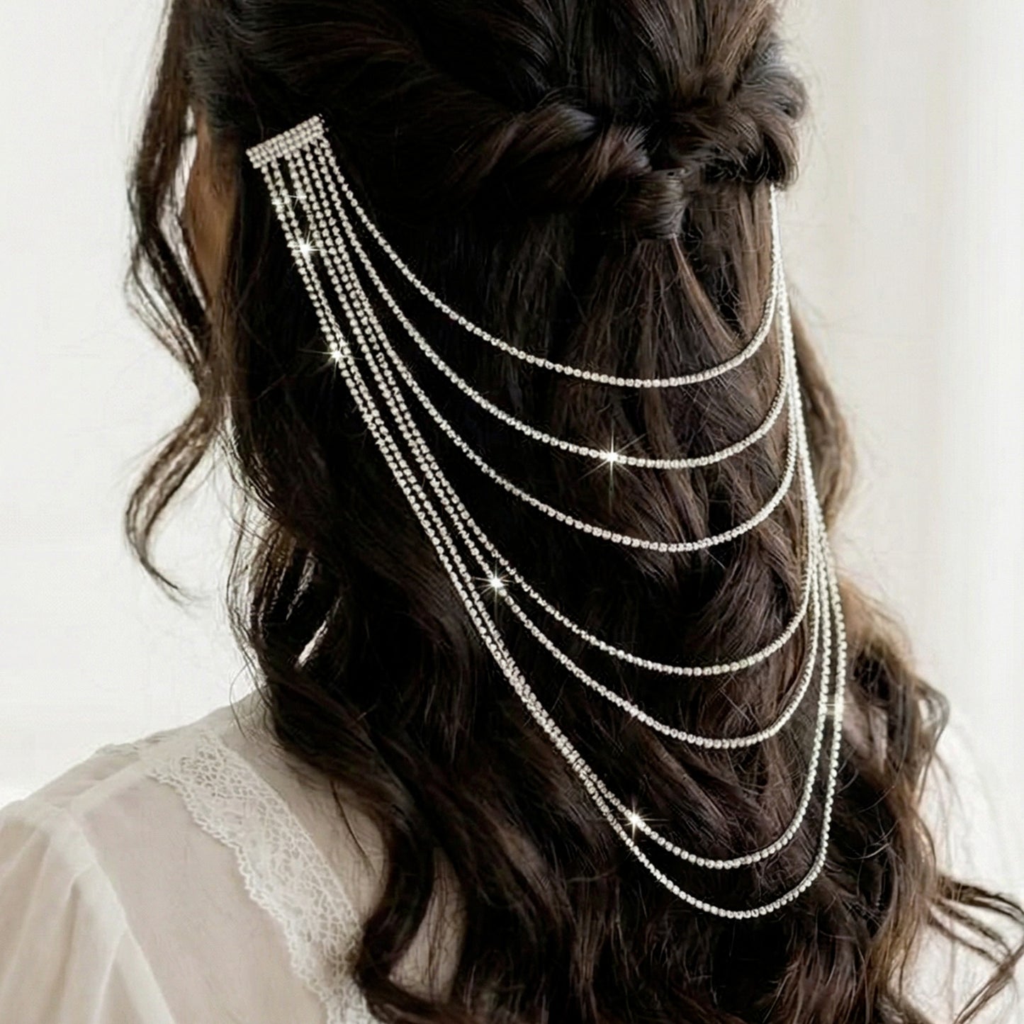 Bijou de Tête Argenté Cascade de Strass Multi-Chaînes avec Cristaux Scintillants