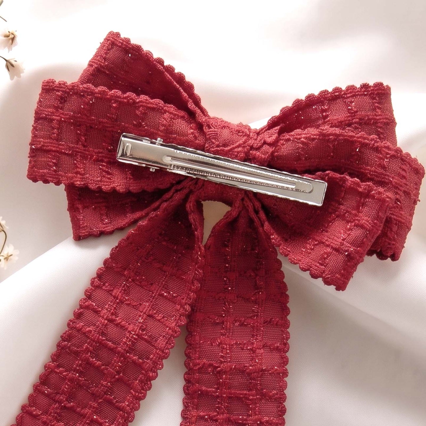Barrette Nœud Coquette Cherry Rouge en Tissu Texturé Style Tweed