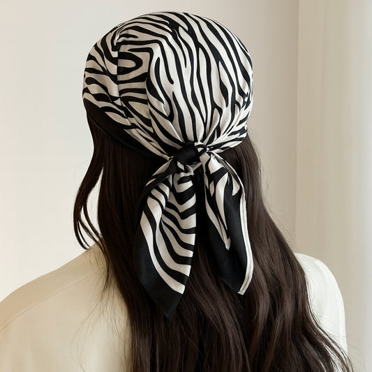 Foulard carré toucher soie Zébra 70x70cm