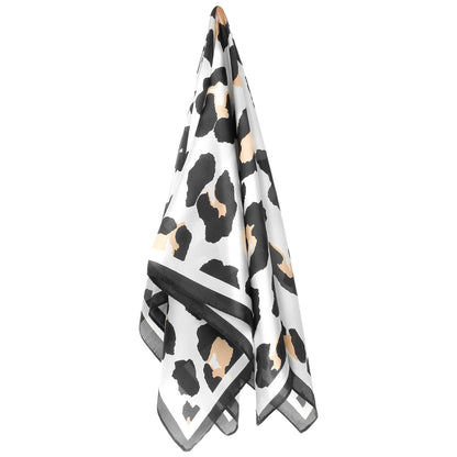 Foulard carré toucher soie Safari Urbain 70x70cm