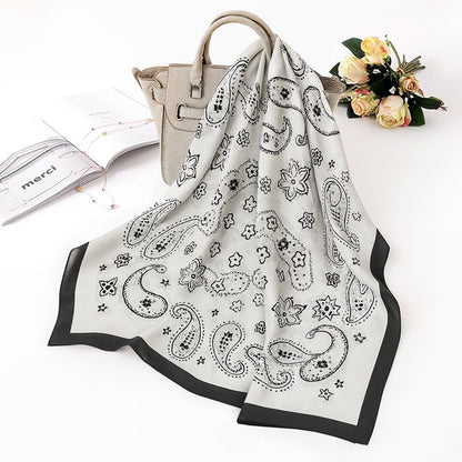 Foulard bandana carré toucher soie Blanc Vintage 70x70cm