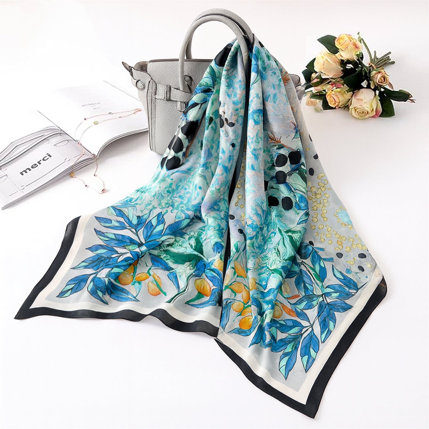 Foulard carré toucher soie Aura Botanica Ébène 70x70cm