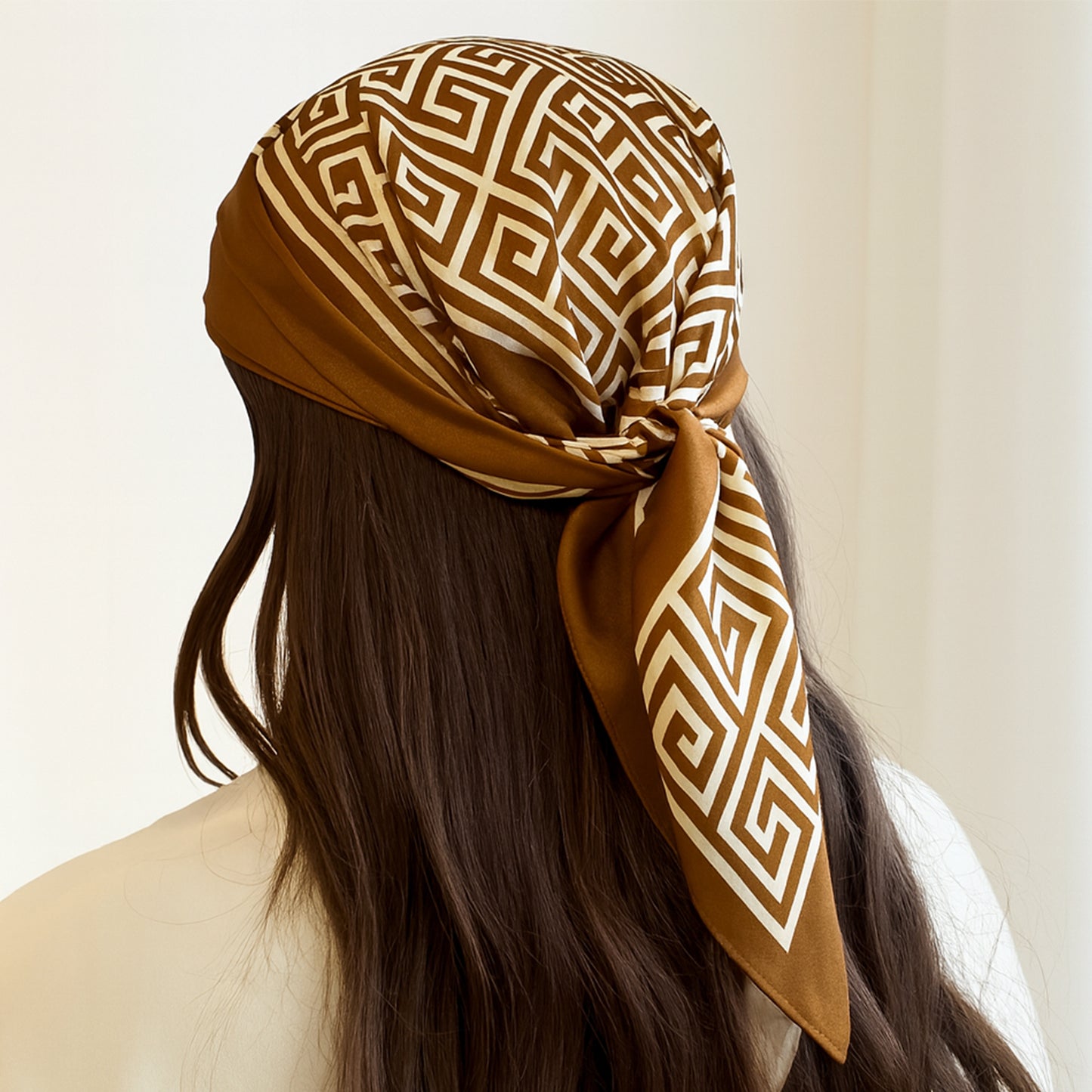 Foulard carré toucher soie Brown Santorini 70x70cm