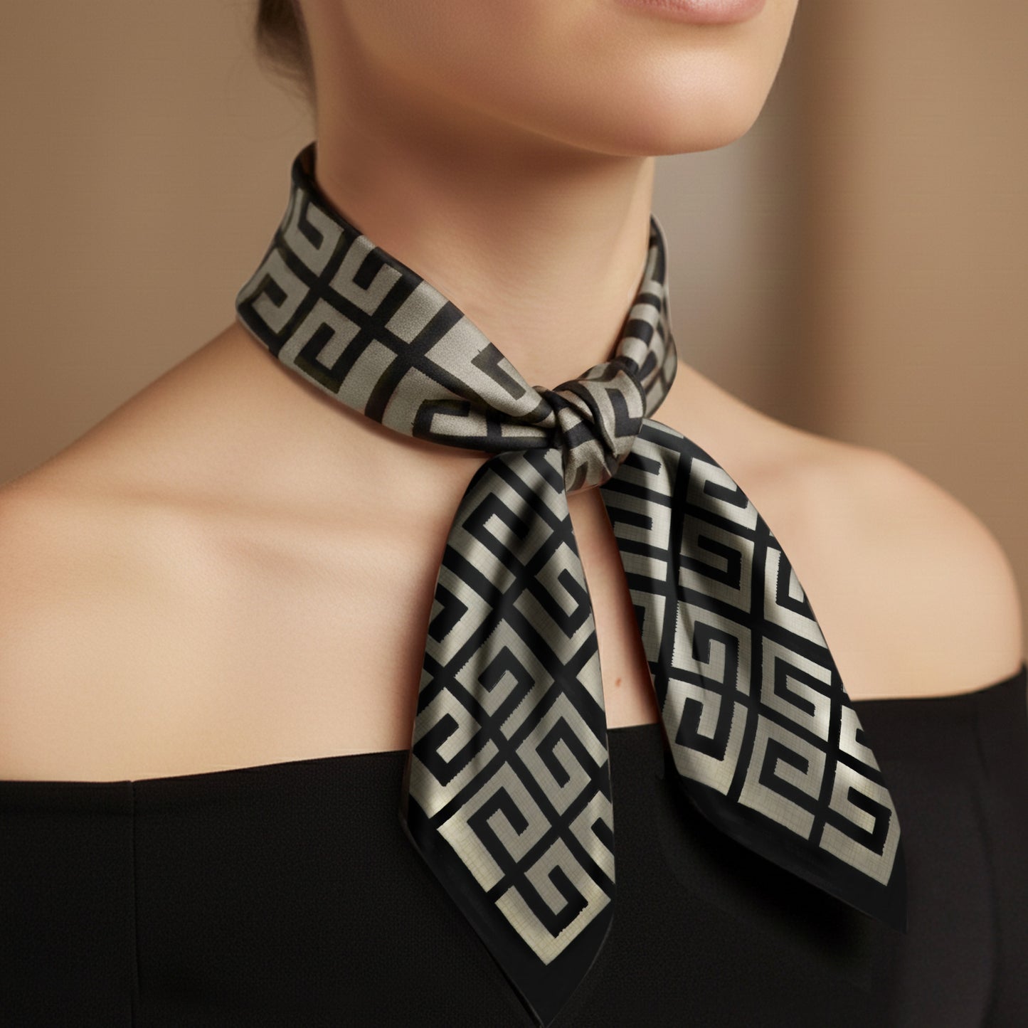 Foulard carré Beige Stone Méandros 70x70cm