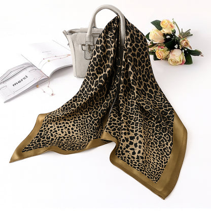 Foulard carré toucher soie Pantera Terra 70x70cm