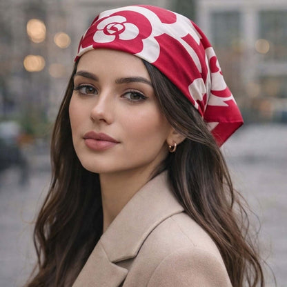 Foulard carré toucher soie Rosace Rouge Élégante - 70 x 70 cm