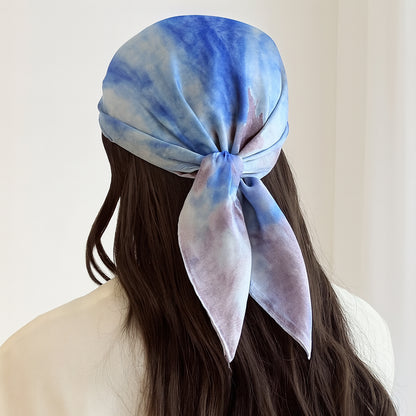 Foulard carré toucher soie tie dye Purple Sky 70x70cm