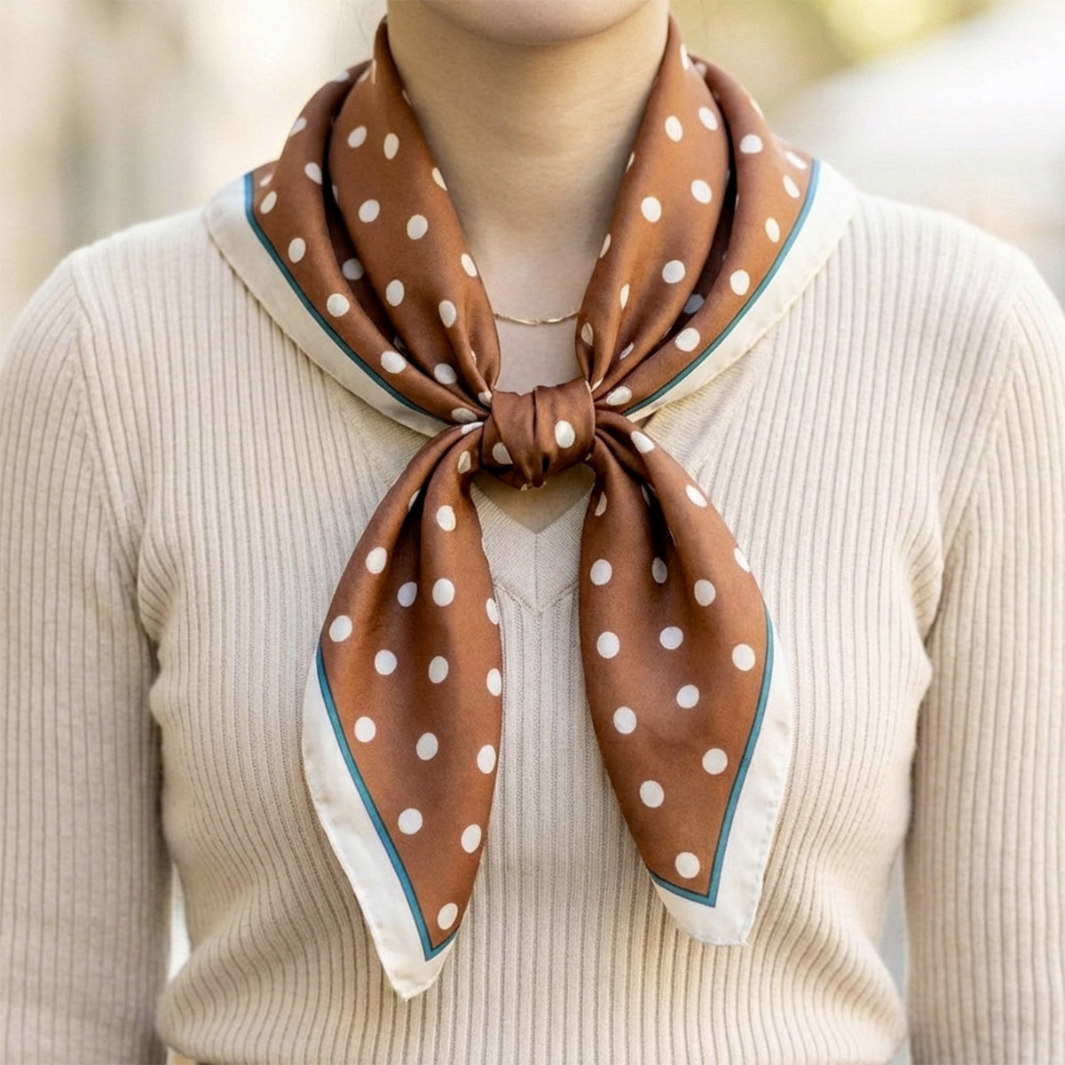 Foulard carré toucher soie Polka Prestige Cognac 70 x 70 cm