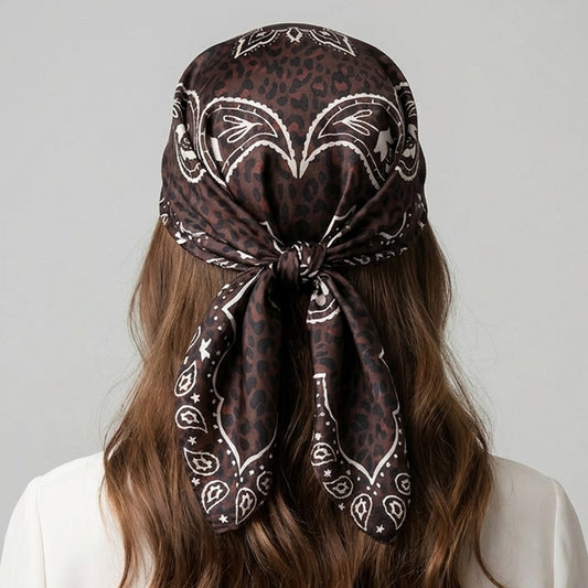 Foulard carré toucher soie Terra Panthera Paisley 70 x 70 cm