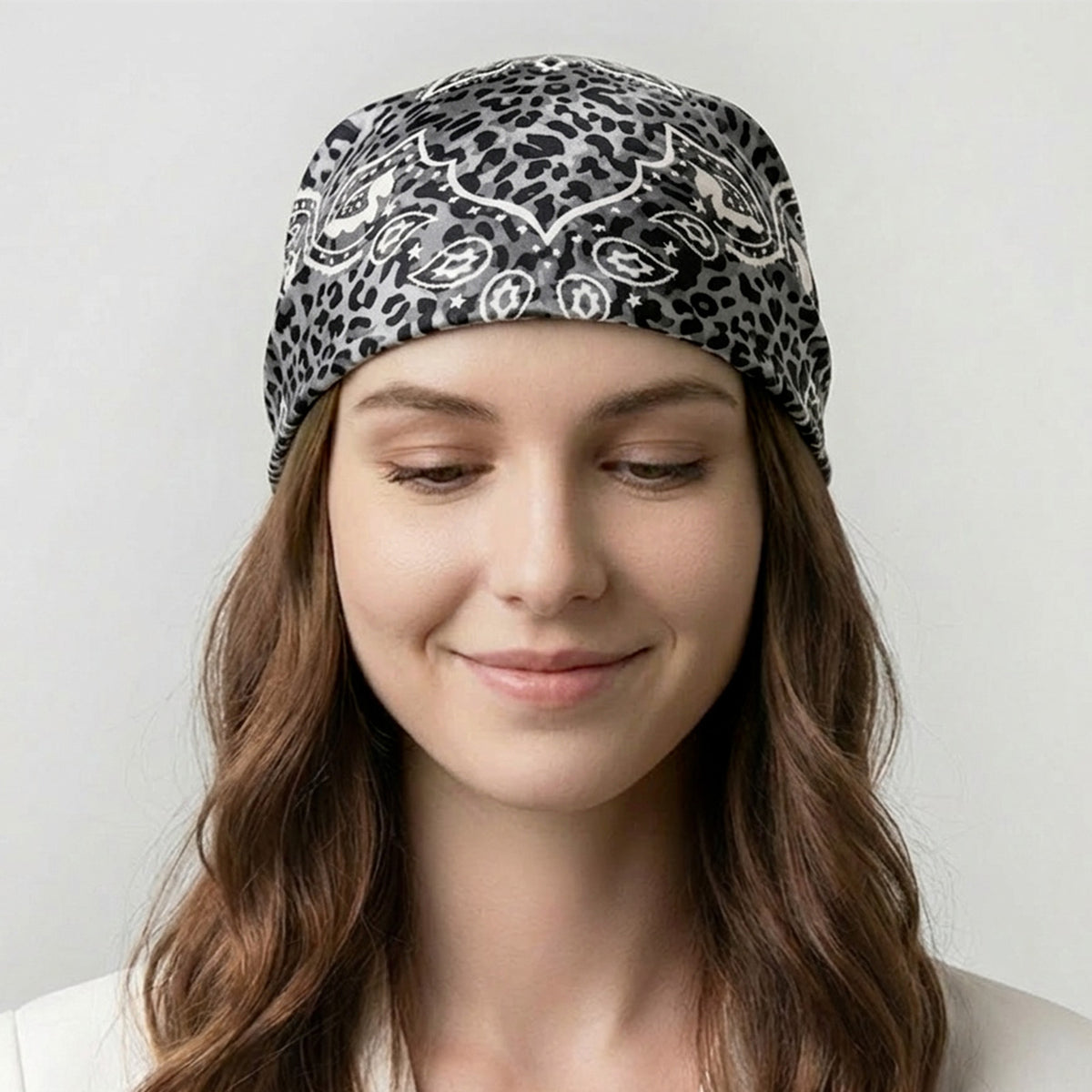 Foulard carré toucher soie Paisley Sauvage Gris 70 x 70 cm